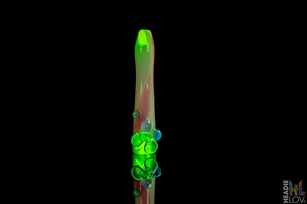 Thumbnail: Bambi_glass cotton candy chillum (D)