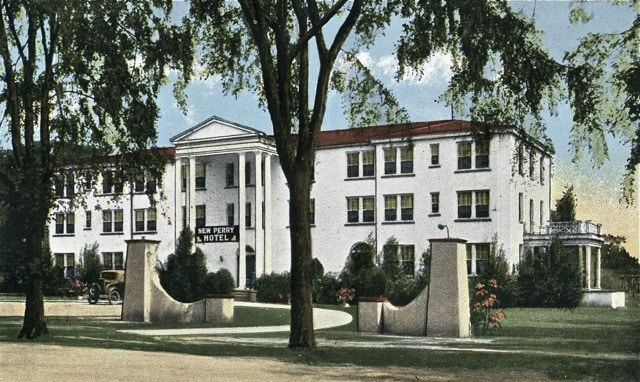 New Perry Hotel