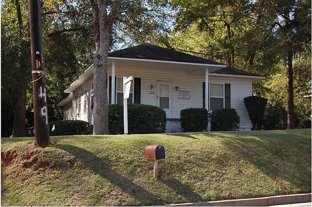 1218 Main Street