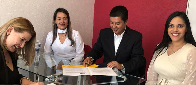 ACUERDAN LA UNID Y HARMON HALL OTORGAR BECAS Y DESCUENTOS A LOS PRIISTAS 