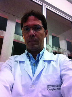 Dr. Ary Serrano Santos