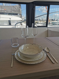Vaisselle sur Prestige F4