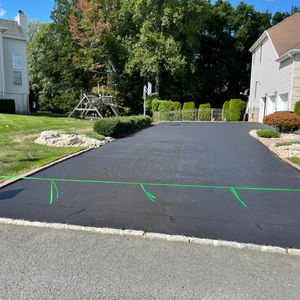 sealcoatingtwocardriveway.jpeg.jpeg