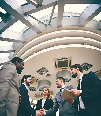 collaboration-group-business-people-looking-their-colleagues-handshaking-striking-grand-de