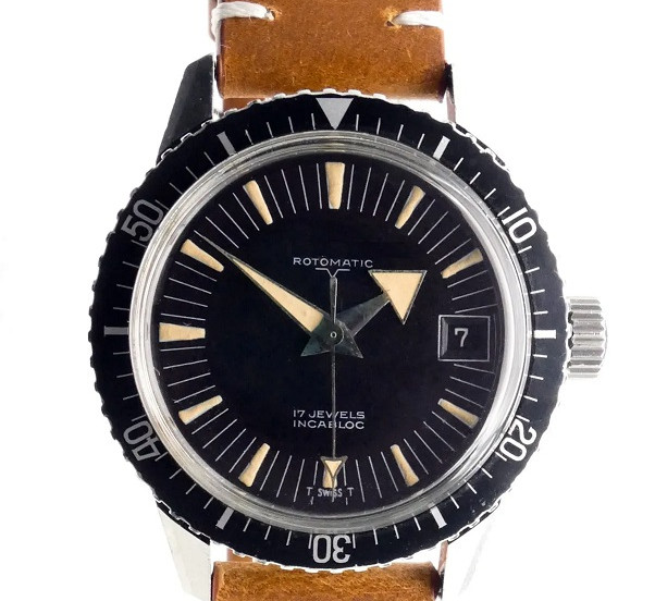 A 1980s diver's watch in Fifty Fathoms style with the same Rotomatic movement.