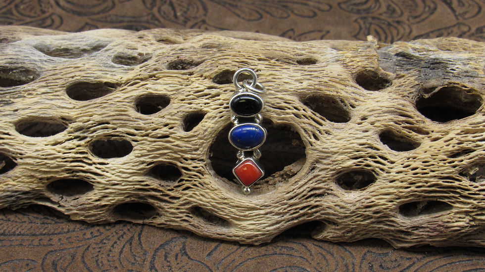 Onyx, Spiny Oyster ,Lapis Three Stone Sterling Silver Pendant
