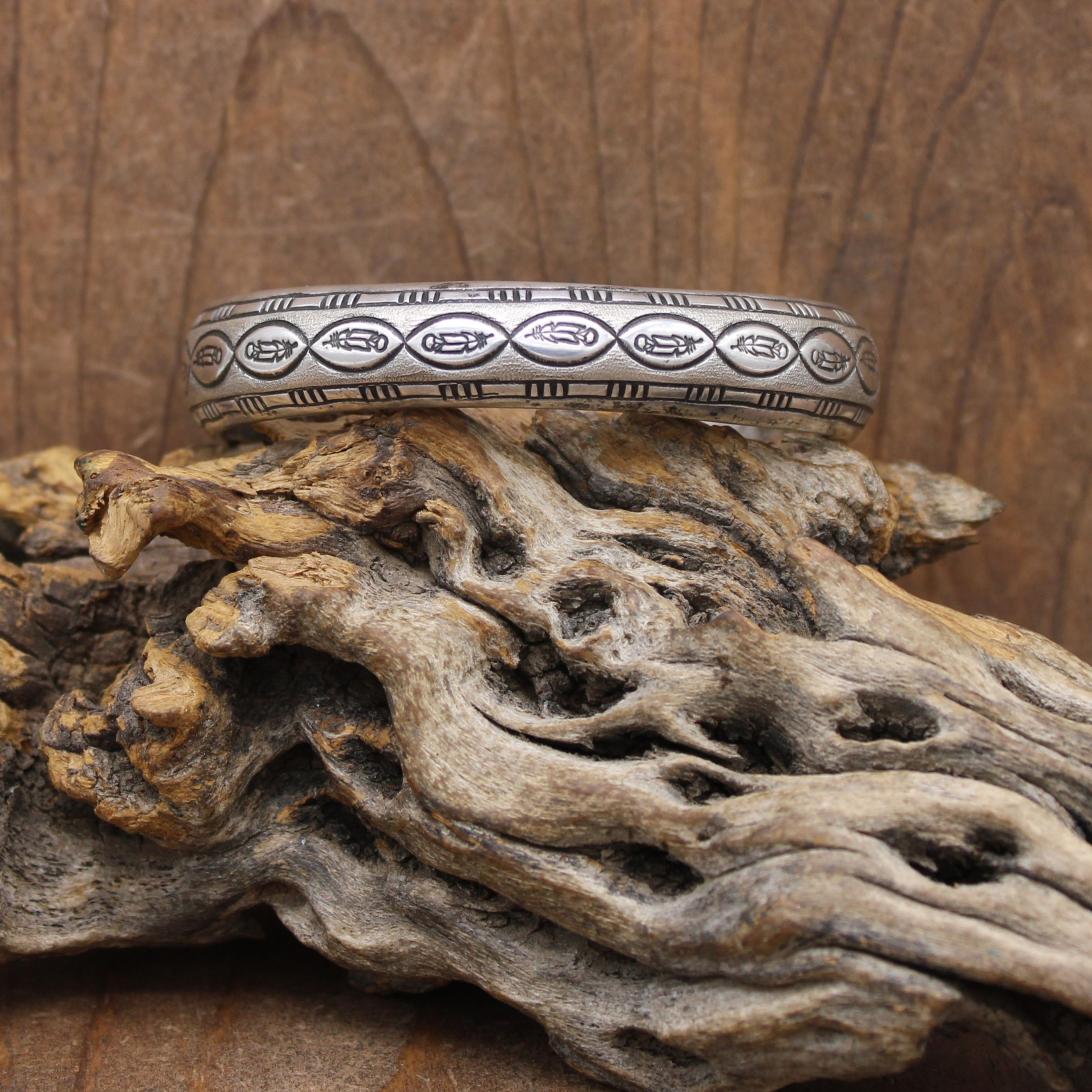 *Vintage Sterling Silver Stamped Domed Navajo Cuff Bracelet Signed Tahe