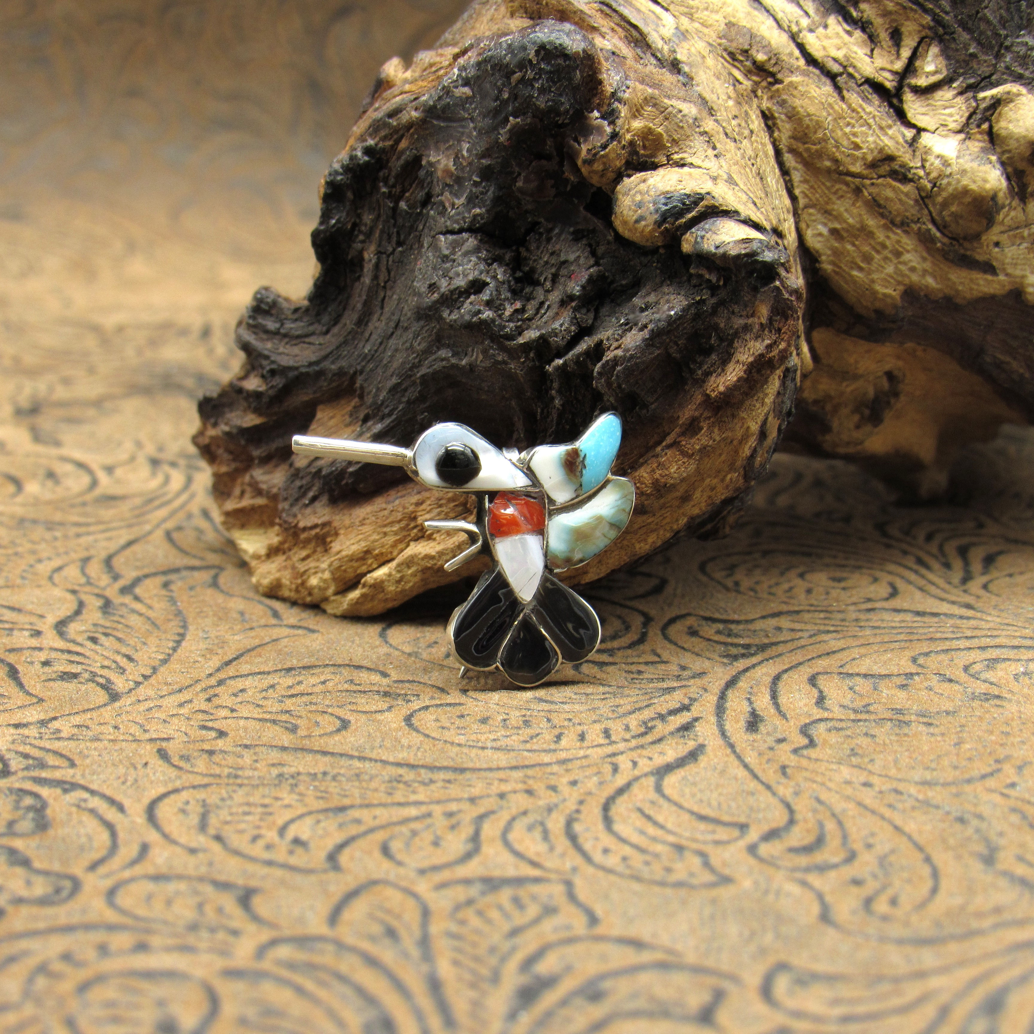 *Charming Multi Stone Inlay Hummingbird Pin/Pendant
