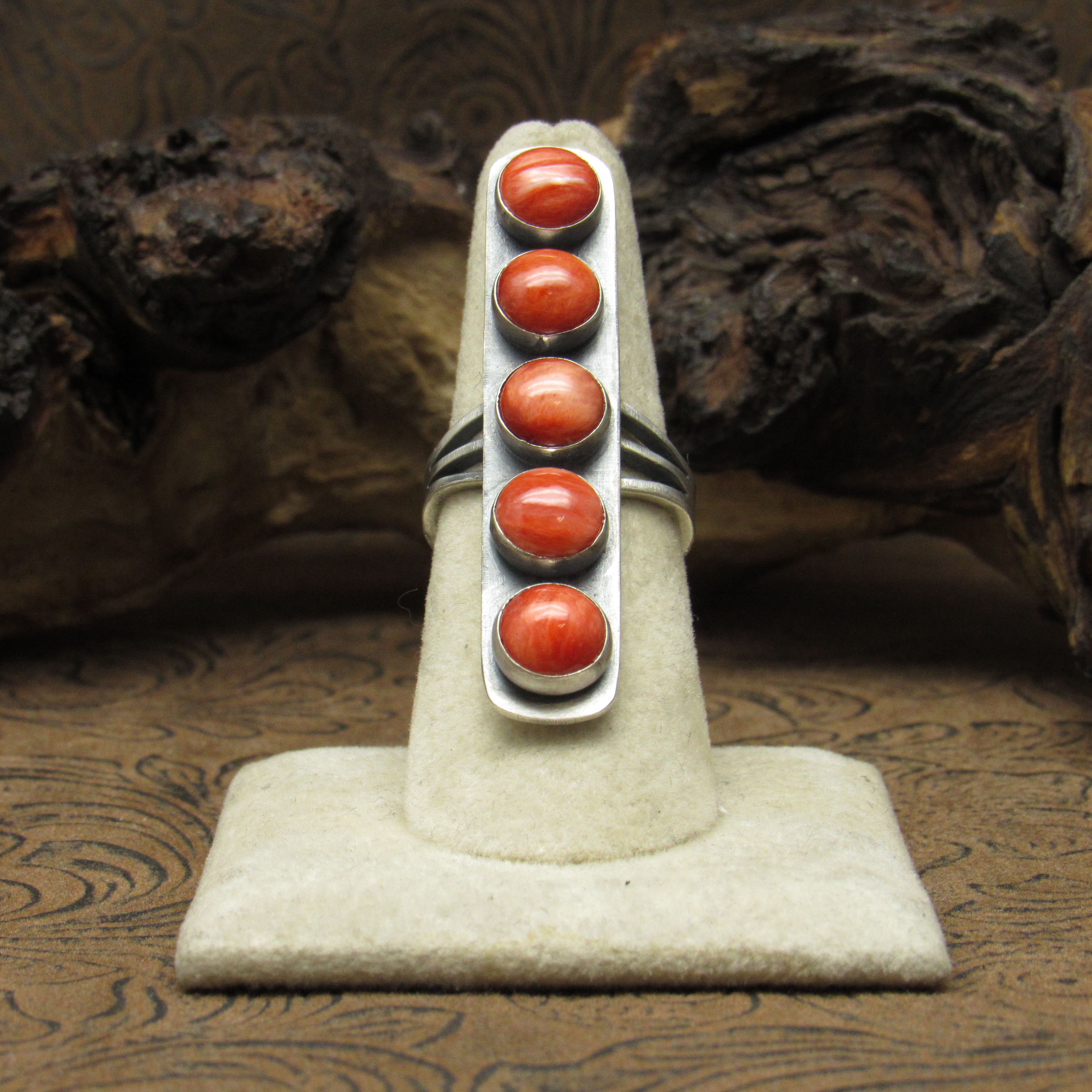 Sterling Silver Five Spiny Oyster Ring Size 7.75