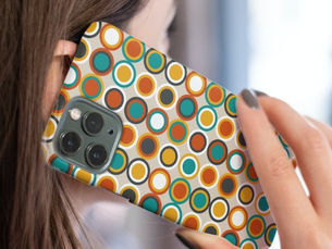 Review Orange Red Turquoise Funky Circles Mid Century Case-Mate iPhone 14 Case