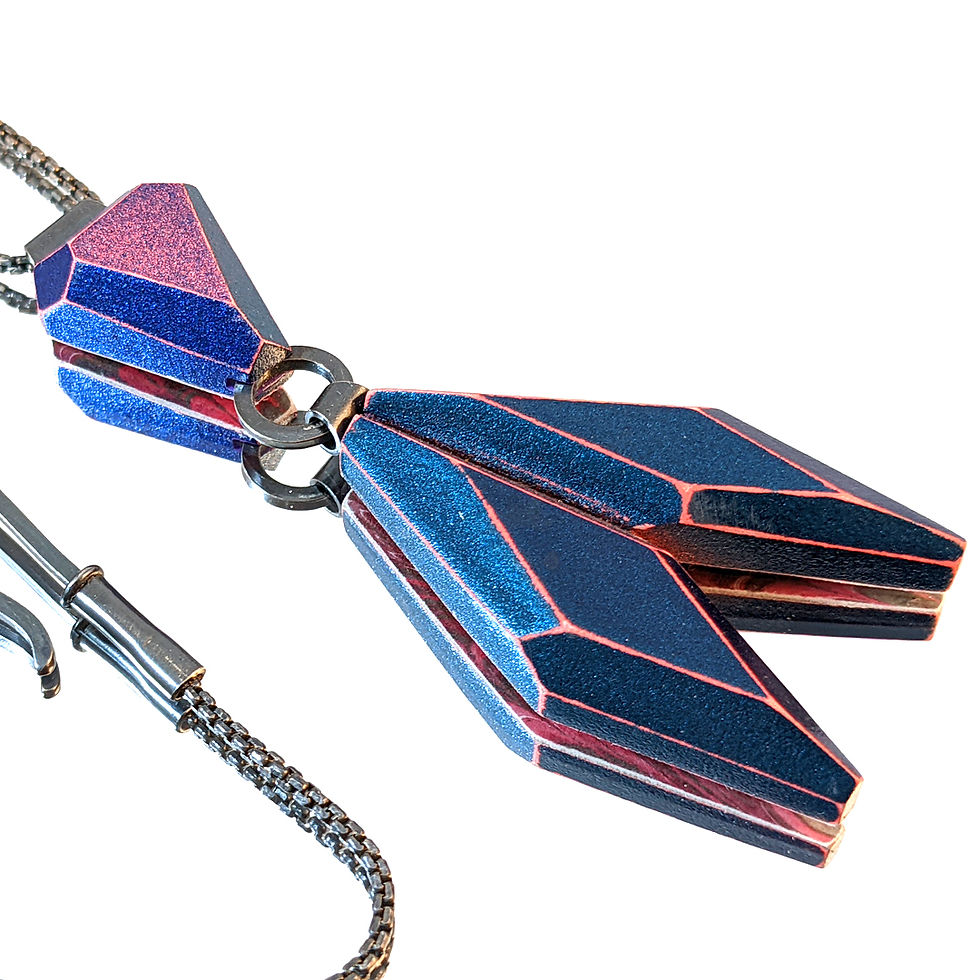 Thumbnail: Faceted Wing Pendant