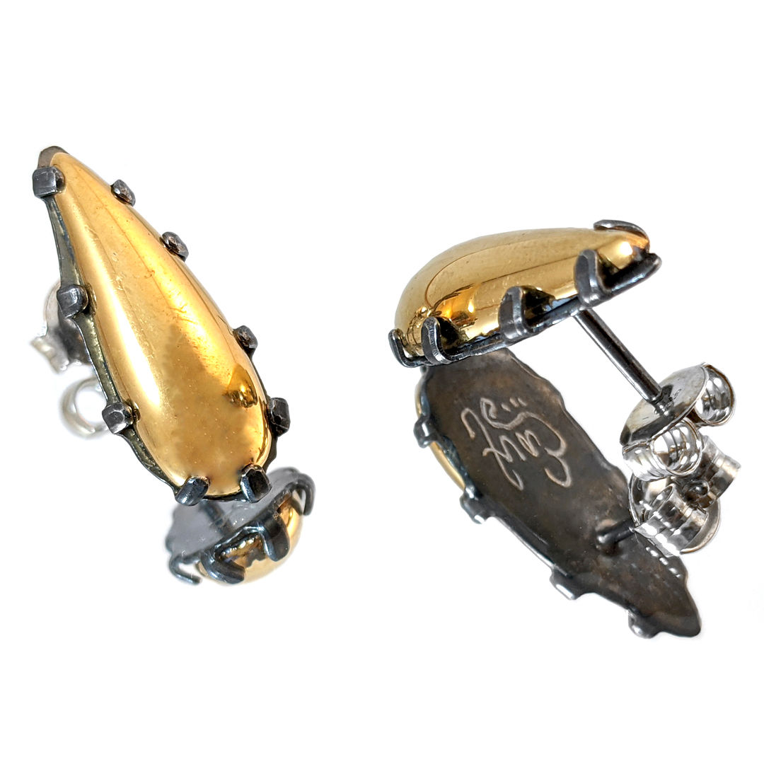 The Sacred Drops Medium Simple Studs