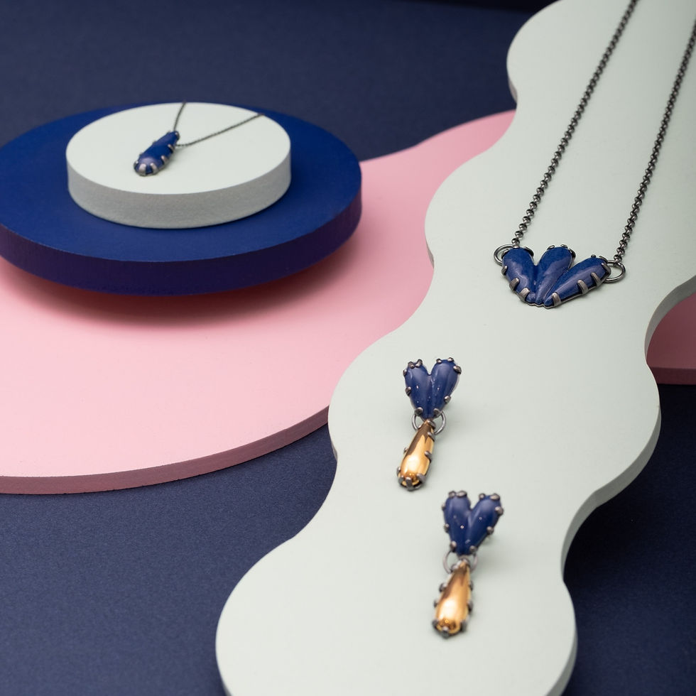 Thumbnail: Amor Large