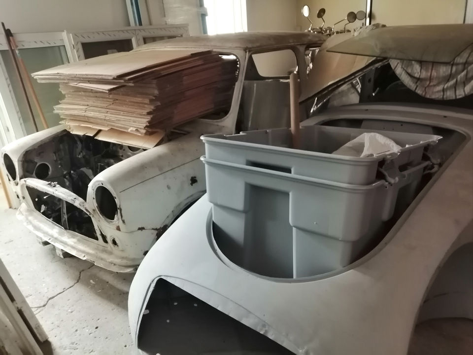 carisme-atelier-renovation-voitures-anciennes-014.jpg