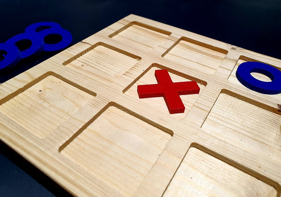 Thumbnail: Wooden Noughts and Crosses Set