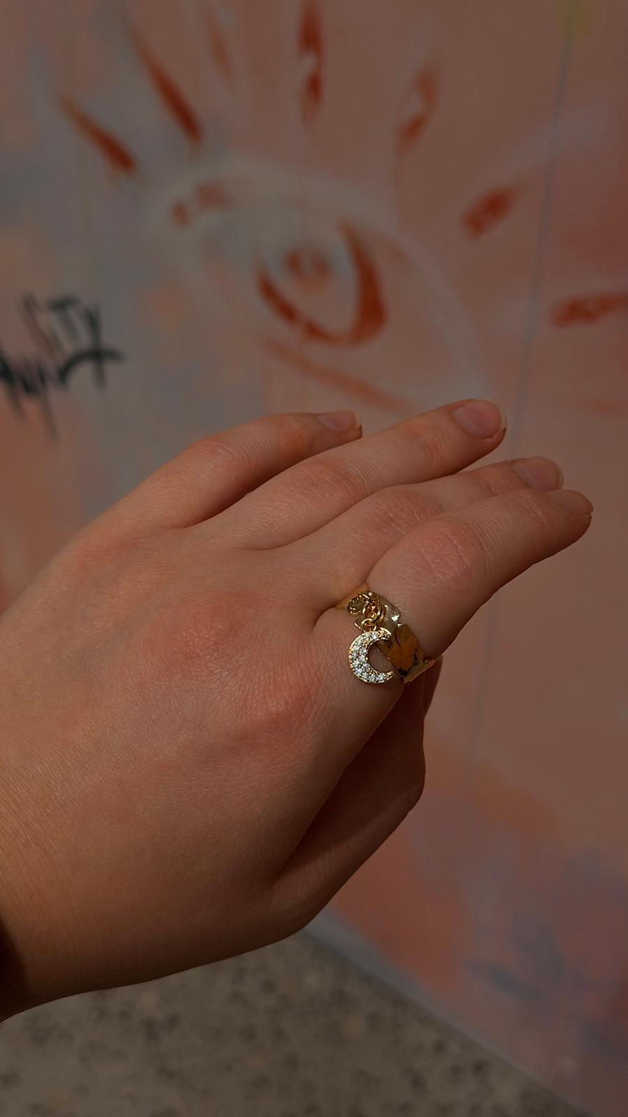 Küçük resim: Luna Yüzük