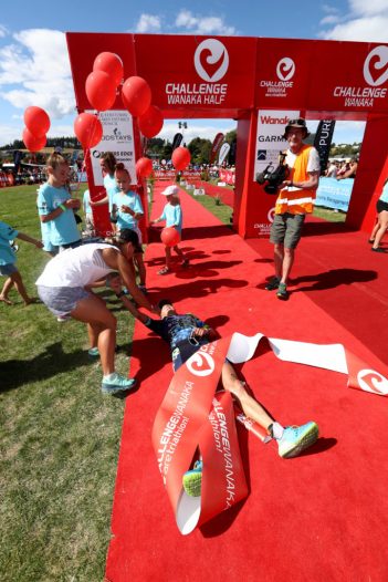 WANAKA, NEW ZEALAND - FEBRUARY 18: Laura Siddall of Great Britain finishes second in the 2017 Challenge Wanaka on February 18, 2017 in Wanaka, New Zealand. (Photo by Phil Walter/Getty Images) *** Local Caption *** Laura Siddall