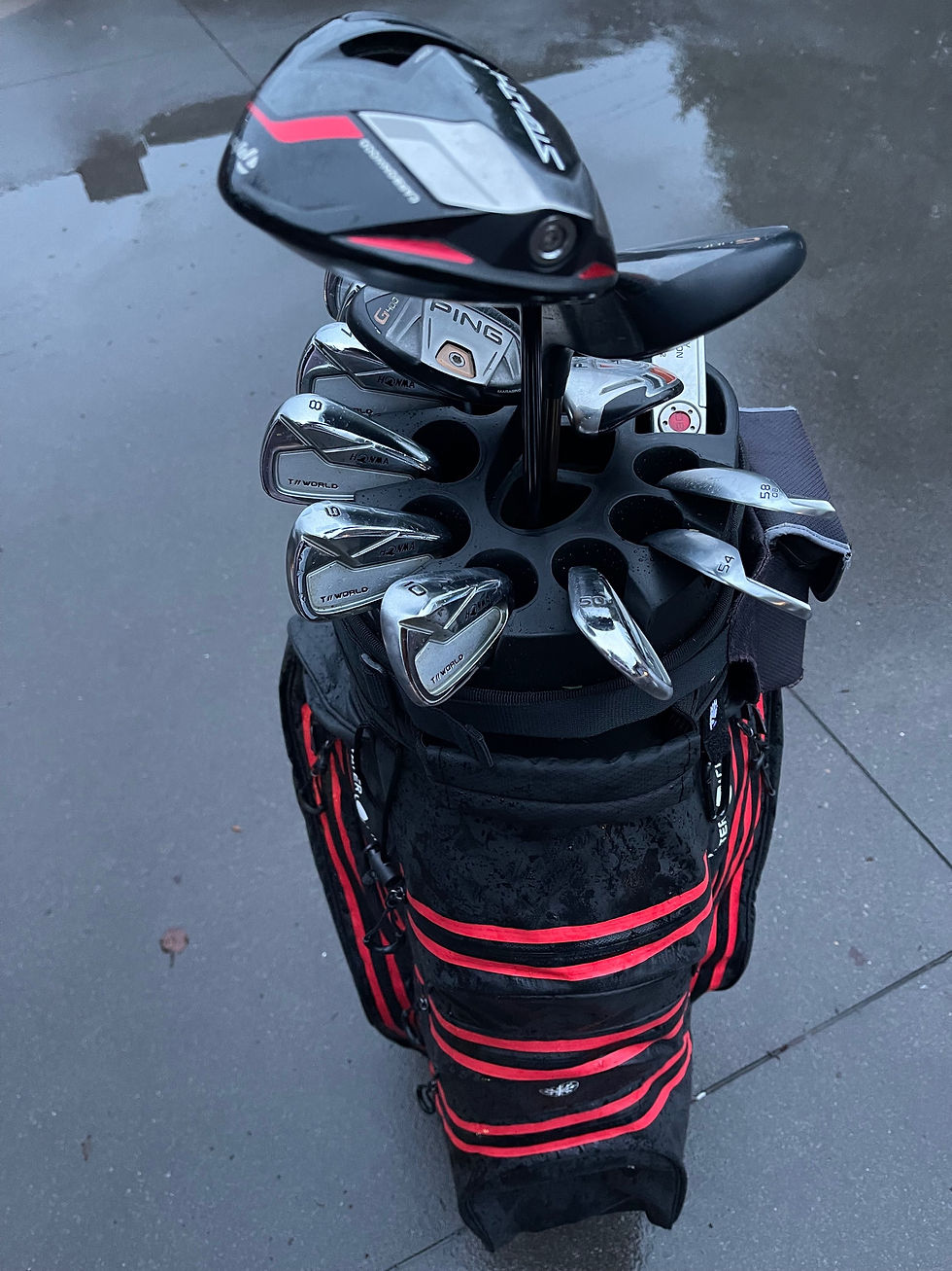 Thumbnail: Waterproof Golf Bag With Golf Clubs