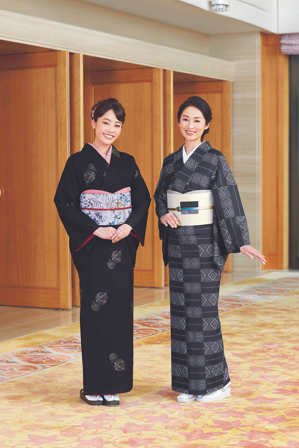 ほていやカレンダー2022年 11月 鈴(愛加那)・令和龍郷 横段