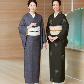 ほていやカレンダー 2021年 4月 檜垣・桜吹雪(愛加那)