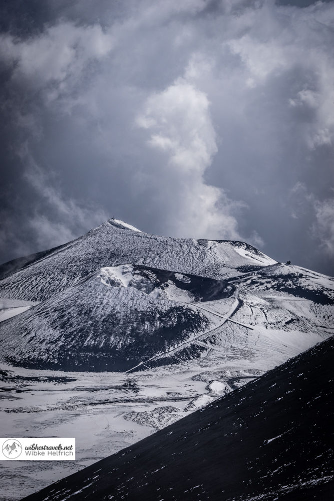 Sizilien Ätna Italien Rauchkrater Asche Schnee Wanderung