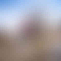 Wanderung in Kappadokien/Türkei Sprung über den Bach