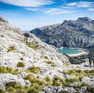 Puig des ses Vinyes Mallorca Tramuntana Berge See Wanderer Cuber See