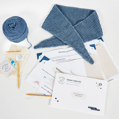 BKB Willlow Scarf Kit and scarf in Foggy Lake