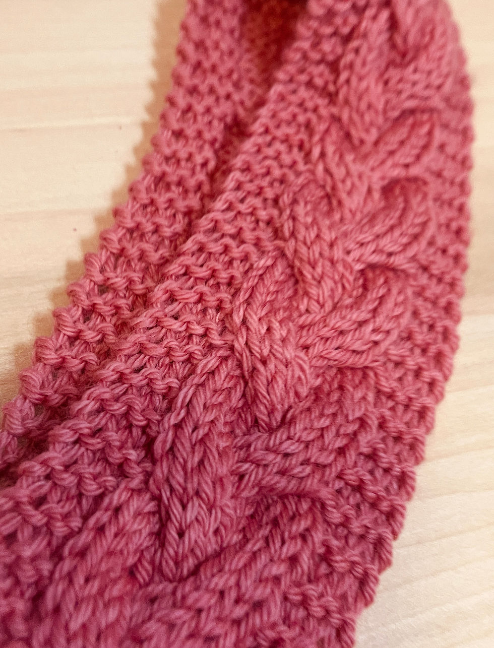 Thumbnail: BKB Headband Cably pink flat close zoom