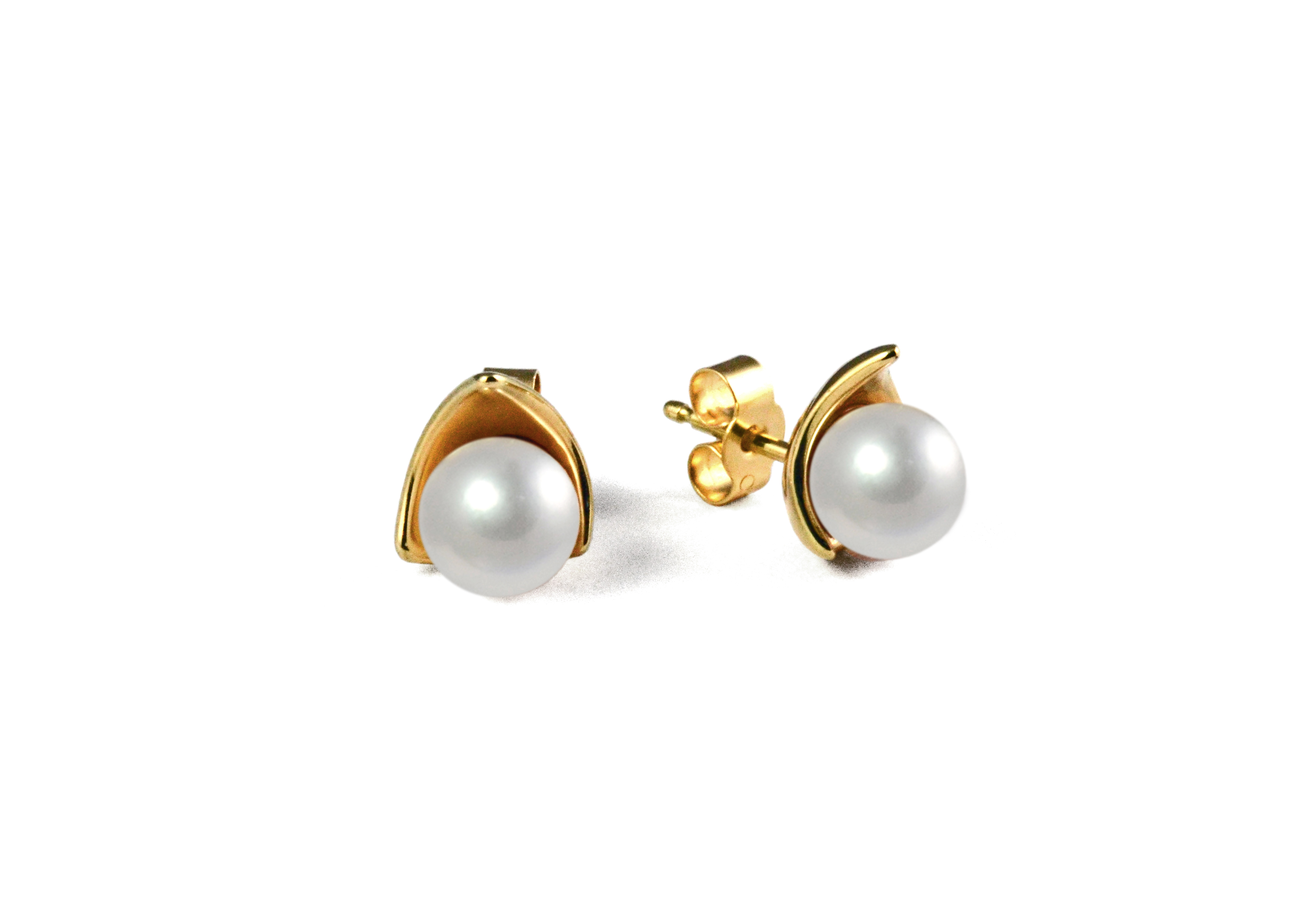 Pearl Drop studs