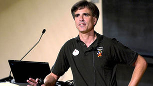El profesor Randy Pausch imparte su ultima lección antes de morir
