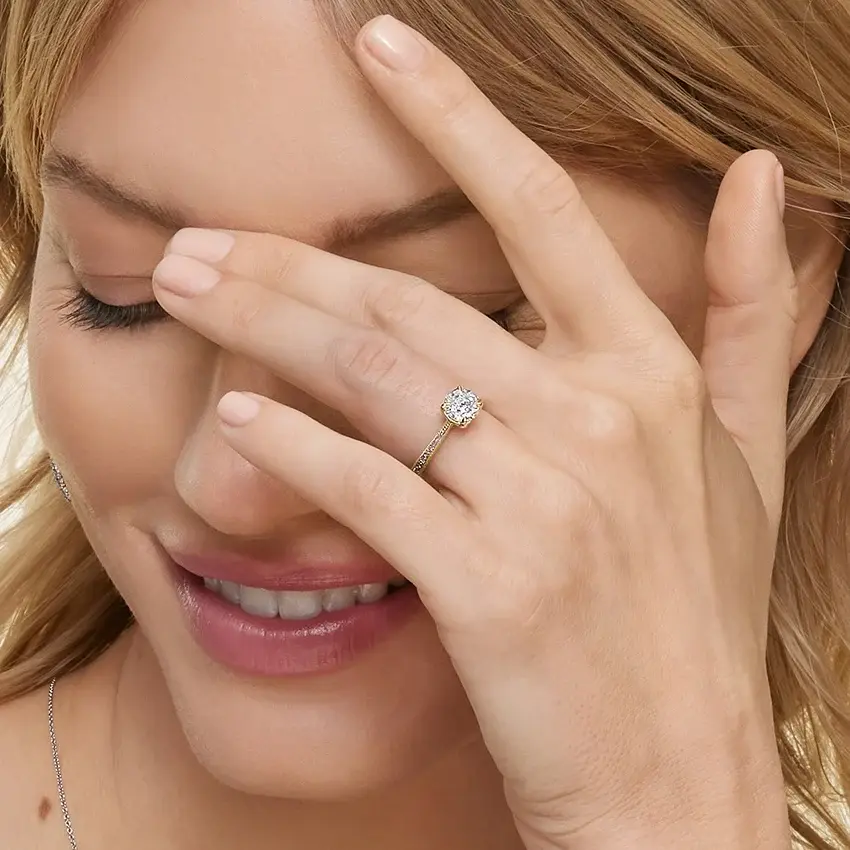  rings Australia Shop bespoke custom engagement rings in diamond and gold.