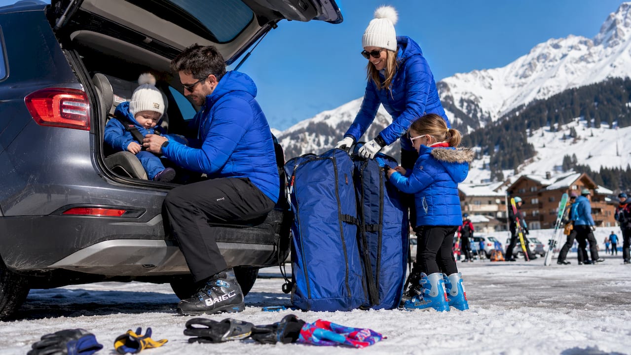 Family transfer checklist: baby seats, ski bags, Geneva