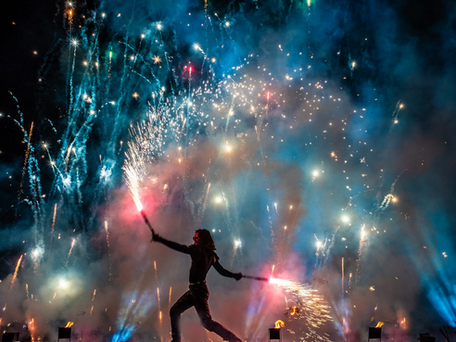 Spectacles scéniques événementiel à thème Paris Nantes