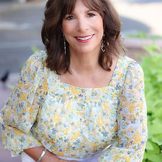 Writer: Lauren Miller