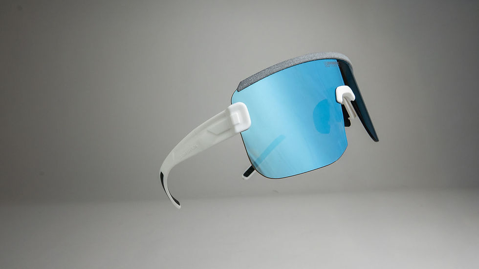Miniaturbild: Varuna - Glas Peak blue