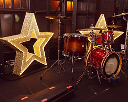 Gold Glitter Light up Star Hire