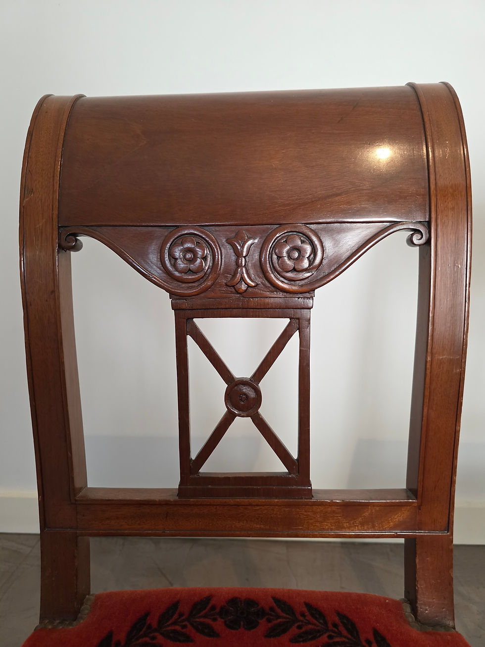 Thumbnail: Jacob Frères, paire de chaises estampillées, époque Consulat.