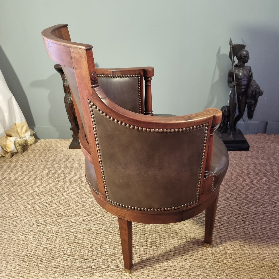 Thumbnail: Fauteuil de bureau à assise tournante d'époque Consulat-Directoire.