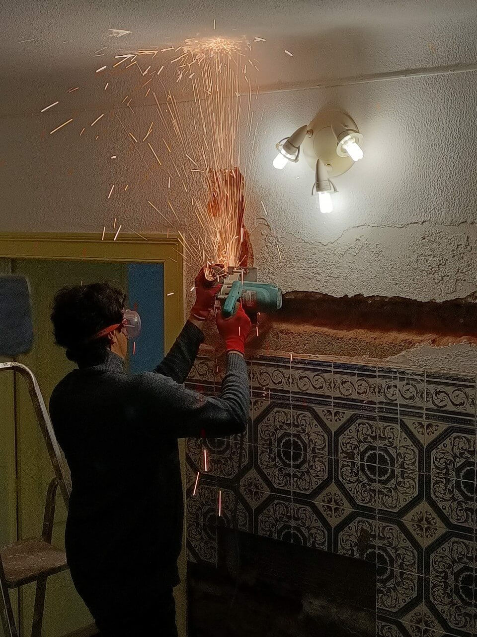 Angle grinder plumbing work