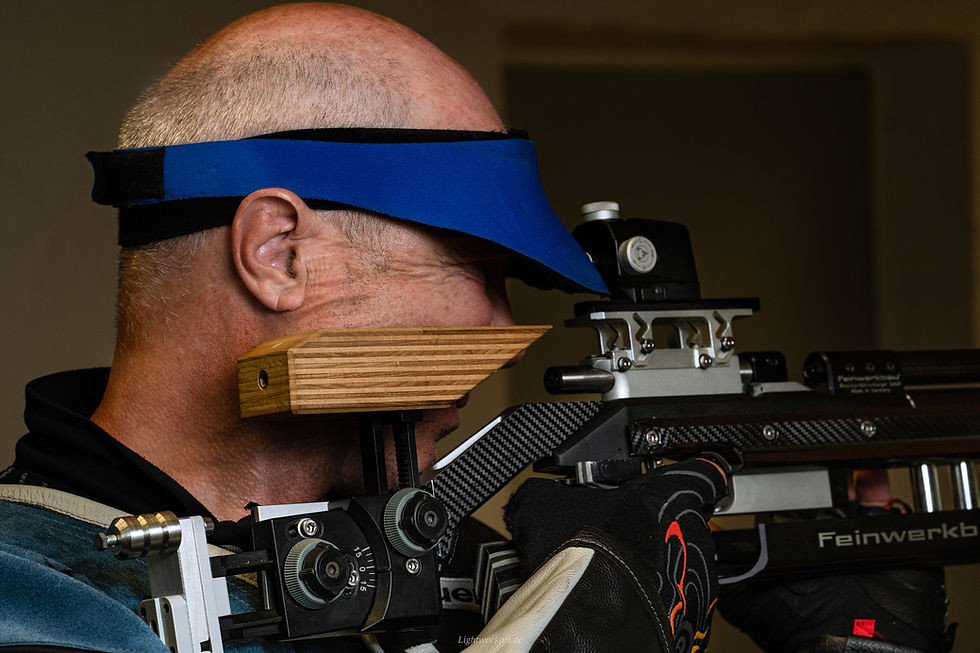 Dritter Wettkampf, Dritter Sieg, Tabellenführer