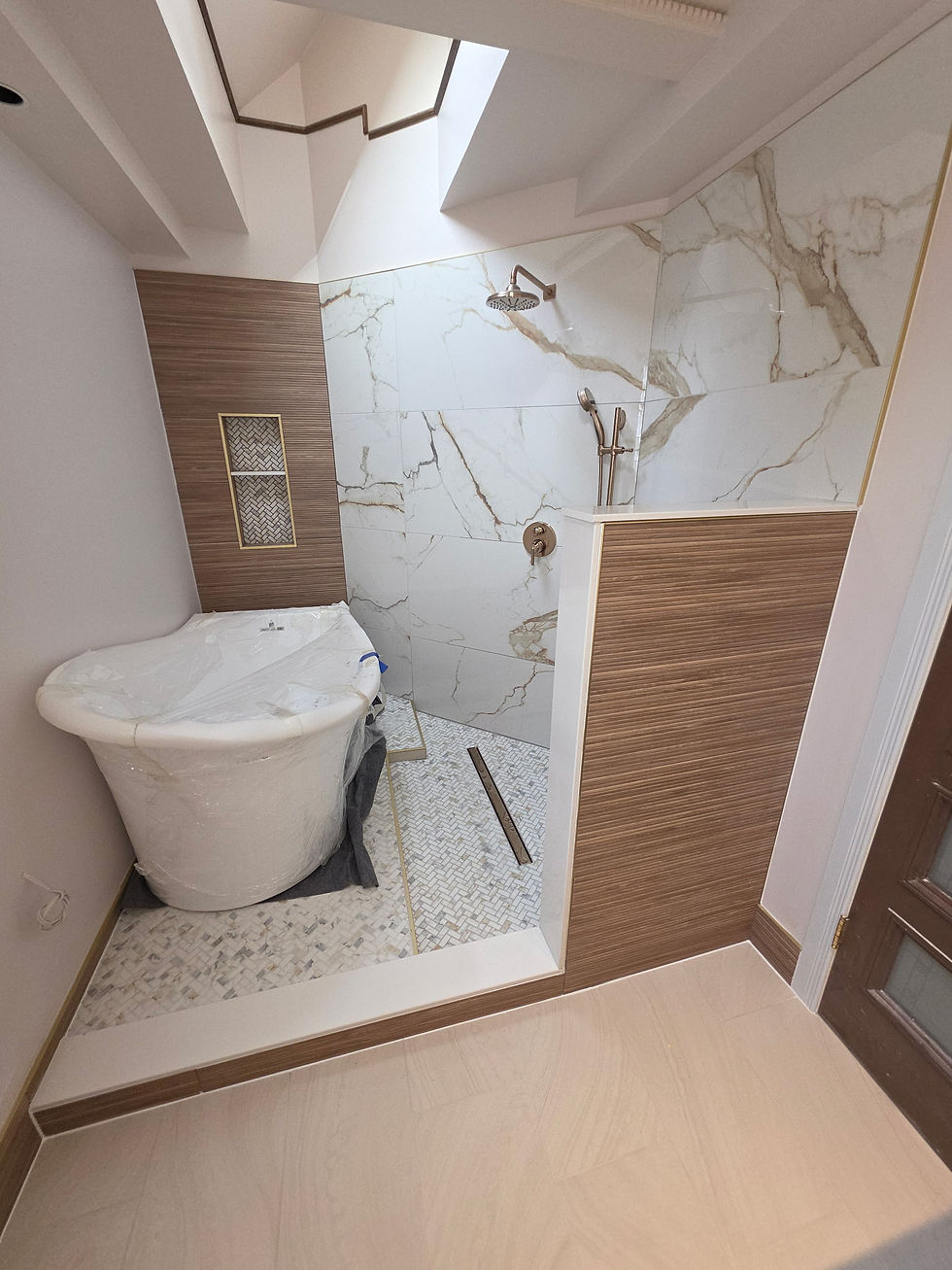 BATHROOM RENO