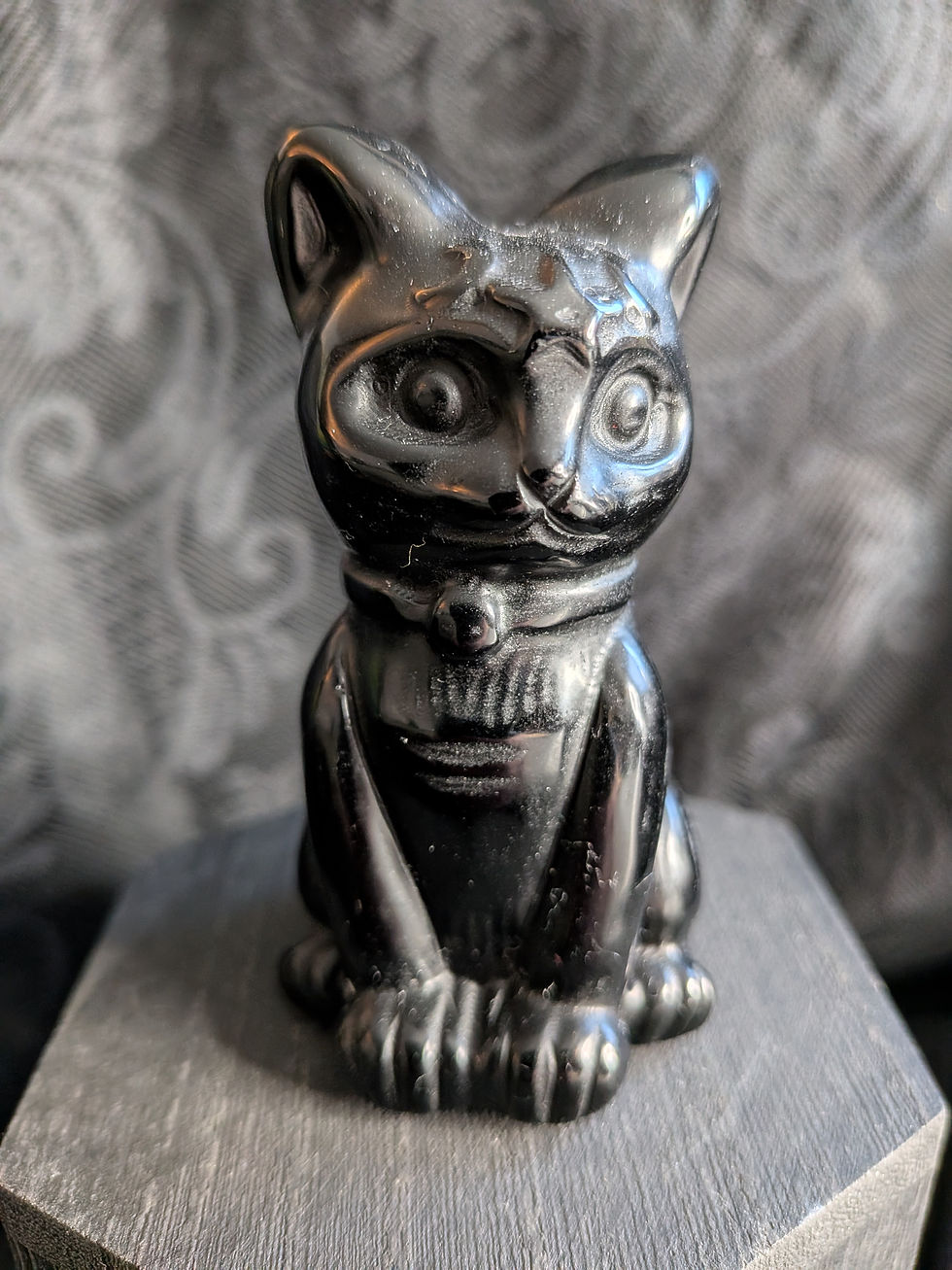 Black Obsidian Cat Carving