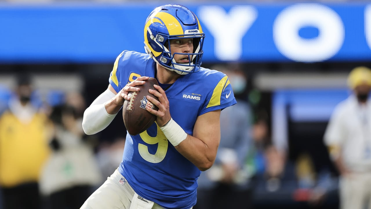 Matt Stafford Throws 