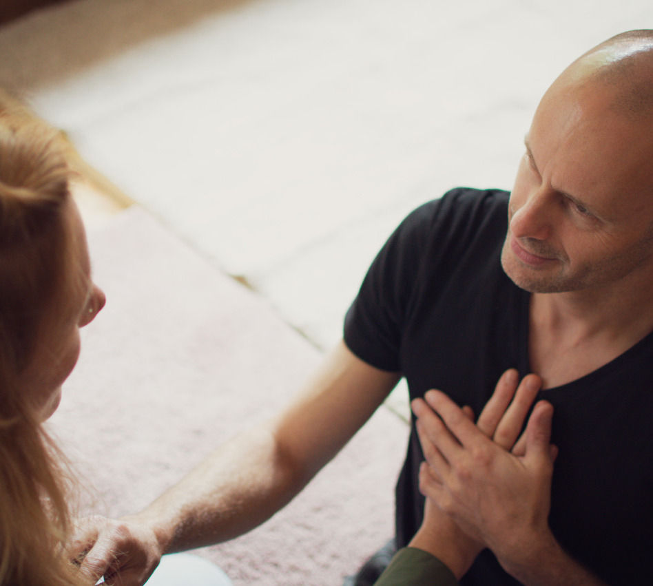 tantra massage in limburg, tantra voor koppels, tantra retreat, tantra massage cursus voor koppels, relatietherapie in limburg, relatietherapeut, intimiteitscoach, betere relatie met je partner, betere communicatie in relatie, tantra koppels relatie, retreat koppels