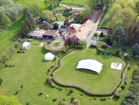Luchtfoto van Domein Parkhoeve in Ham, Limburg – groene, rustige omgeving voor retreats en koppelsweekends