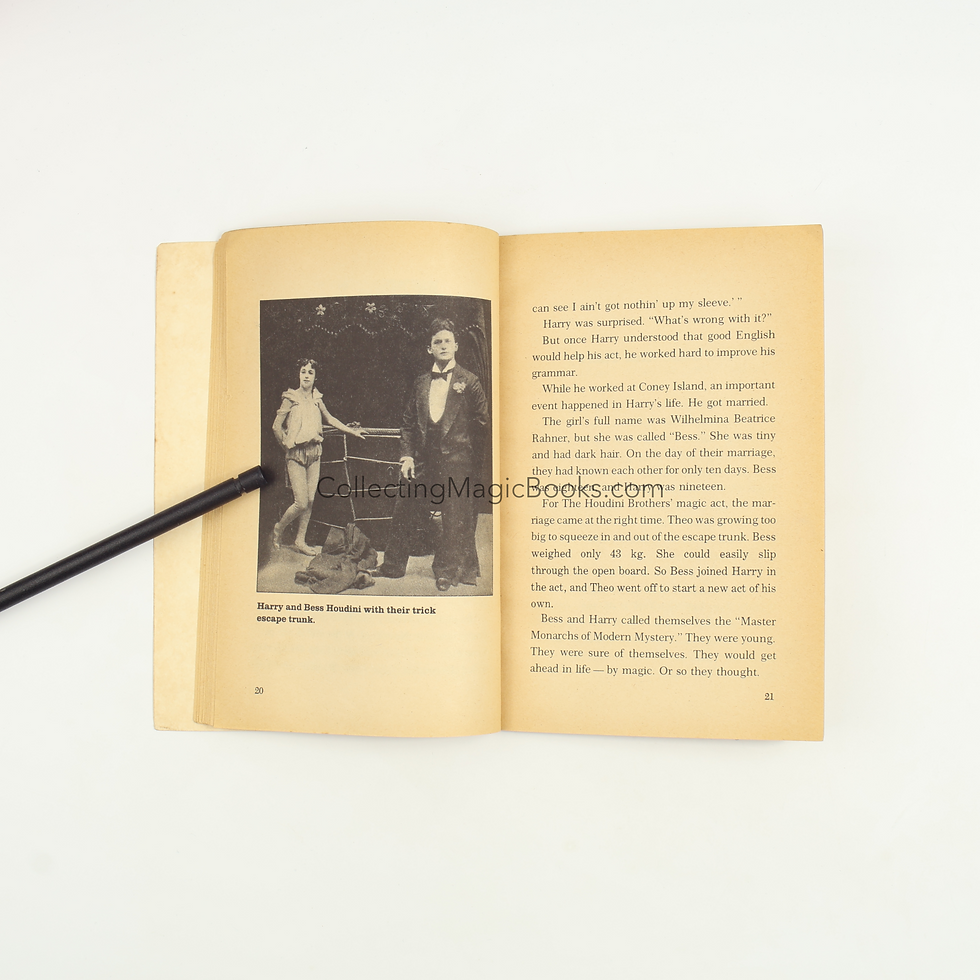 Thumbnail: Harry Houdini, Master of Magic - Robert Kraske