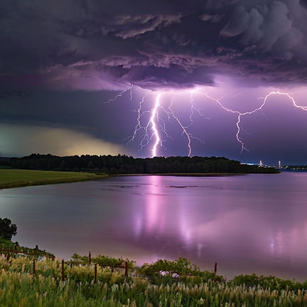 storm lightening.jpg