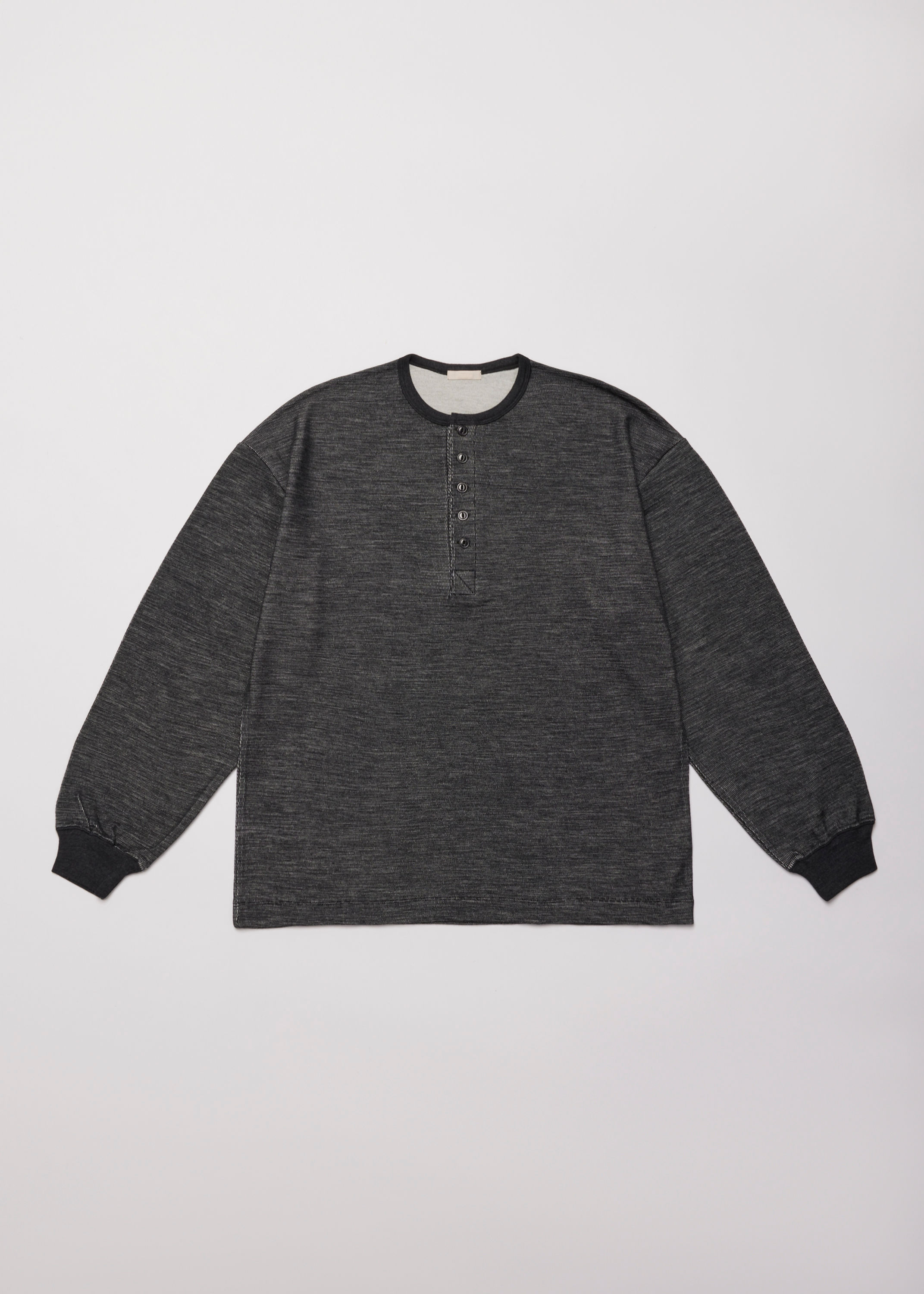 【26AW】ULTERIOR W/C HONEYCOMB HENLEY-NECK TOP - CHARCOAL