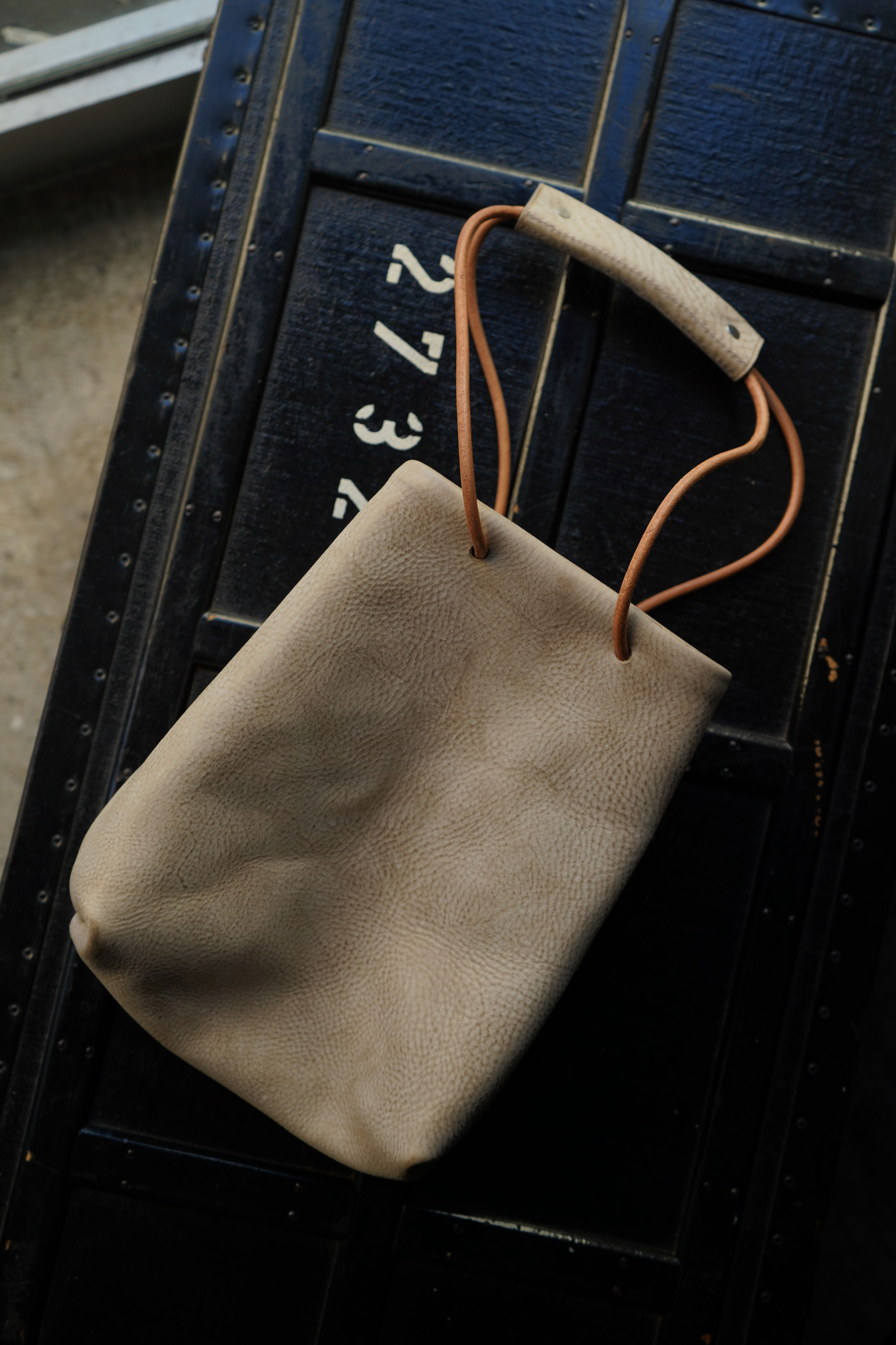 【26SS】NEHAR 1st BAG - GRAY(BEIGE) - size 0